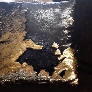 Sequin flip pillow
